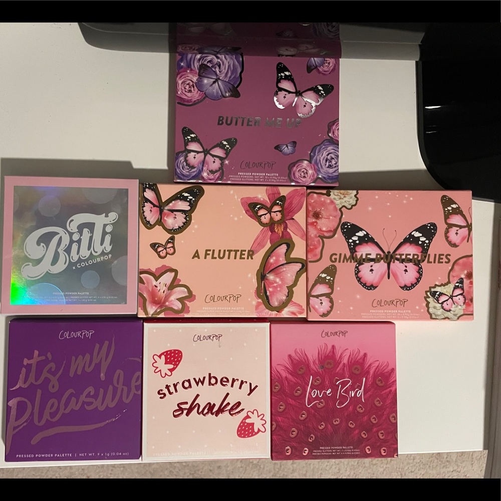 Super rare and sold out colourpop bundle